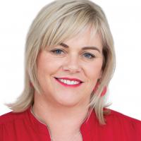 Lorraine Gardiner Harcourts Grenadier Sales Consultant