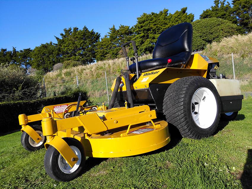 Walker MB18 - Ride On Mower - Neighbourly Levin, Levin