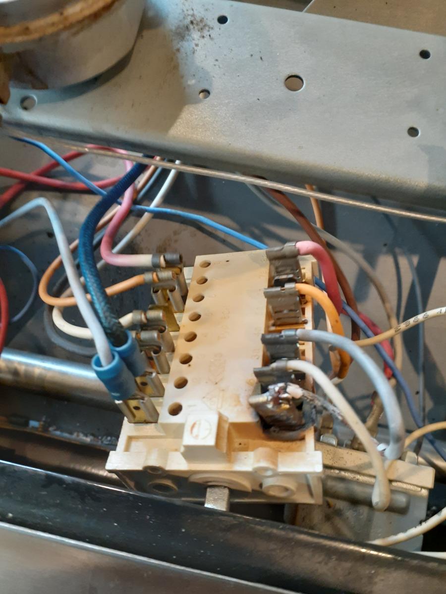 900 delonghi free standing oven repair Neighbourly Kelvin Grove