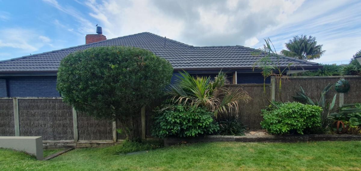 Hedge Trimming and Gardening Work Neighbourly Glendowie, Auckland
